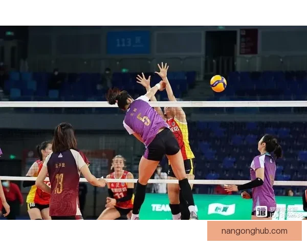 粤超今日赛程全面解析焦点对决看点与球队状态前瞻精彩一览